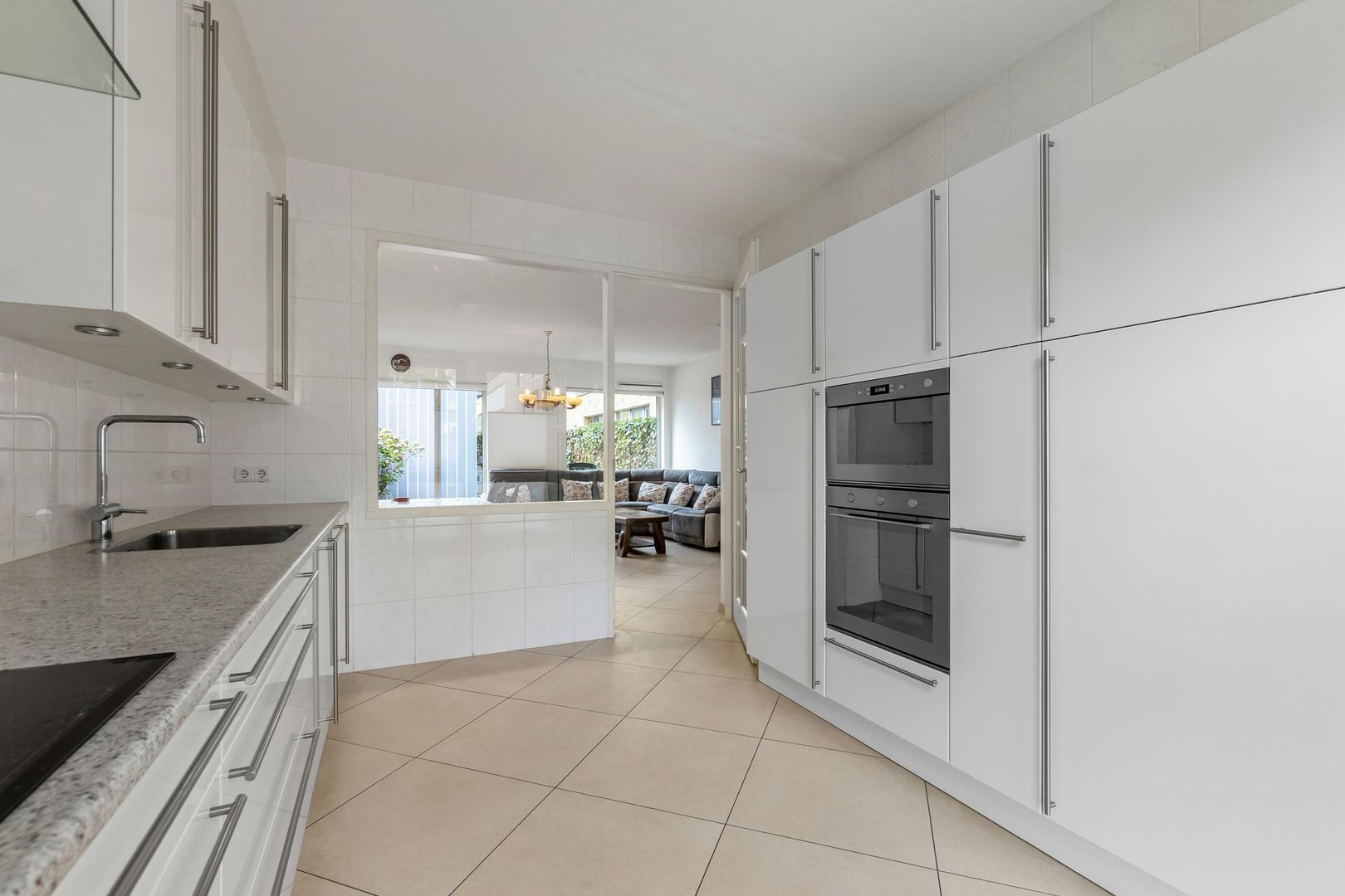 Onyxstraat 12, Leiden foto-26 blur