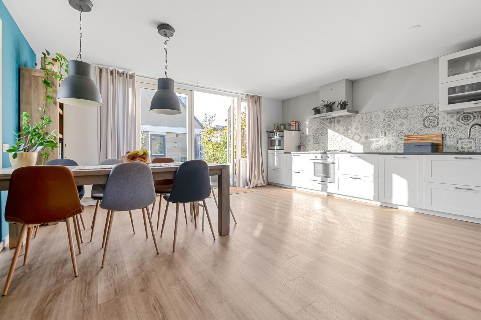 Tjerk Kloostralaan 12, Den Haag foto-12 blur