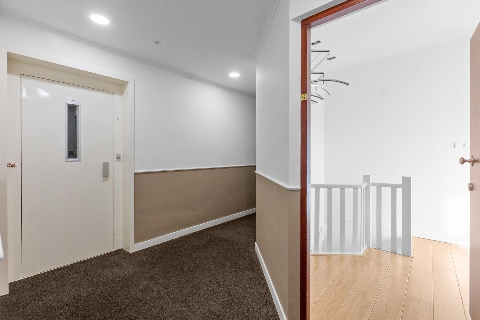 Hogewal 14, Den Haag foto-2 blur