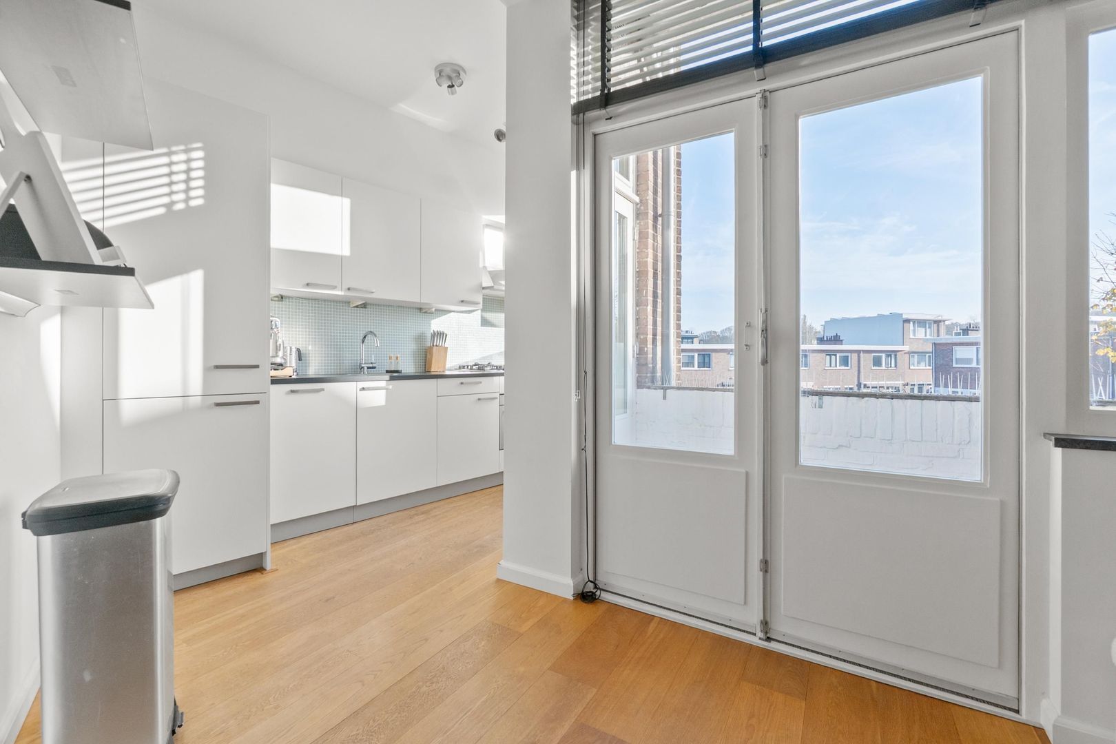 Pluvierstraat 434, Den Haag foto-18 blur