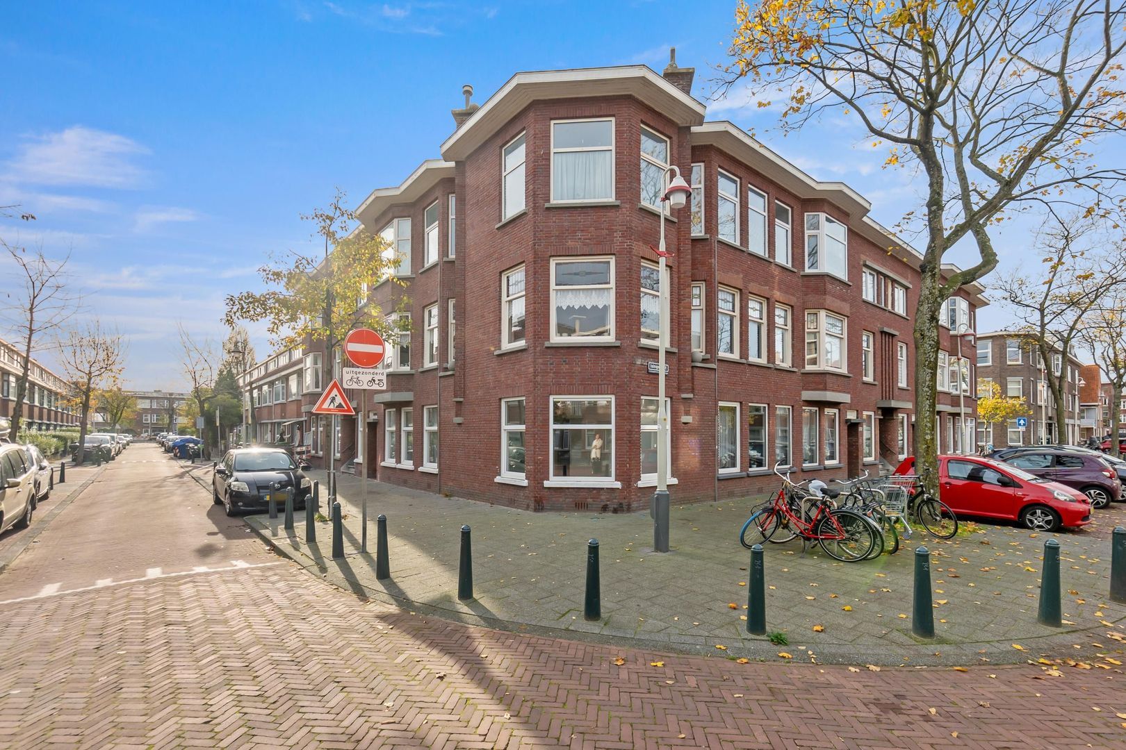 De Bullstraat 15, Den Haag foto-1 blur