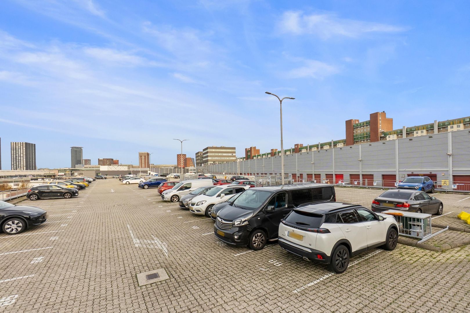 Lobattostraat 99, Den Haag foto-37 blur