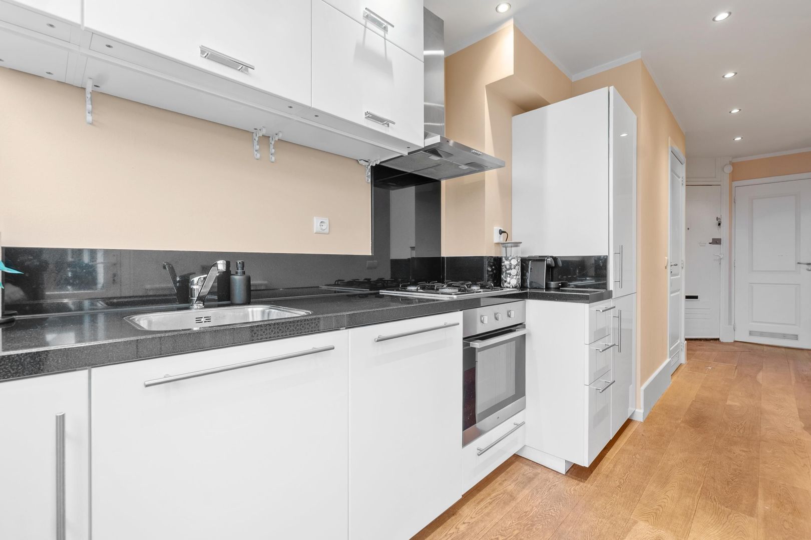 Naarderstraat 169, Den Haag foto-11 blur