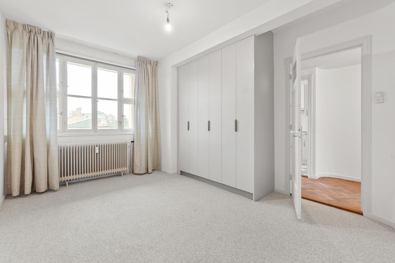 Ridderspoorweg 50, Den Haag foto-45 blur