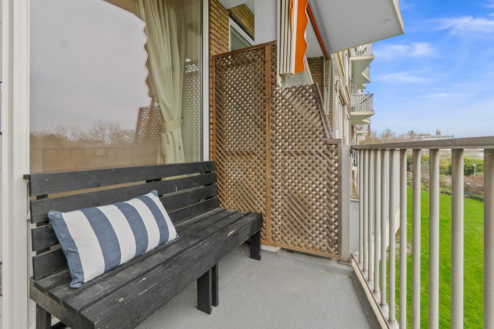 Ridderspoorweg 50, Den Haag foto-33 blur