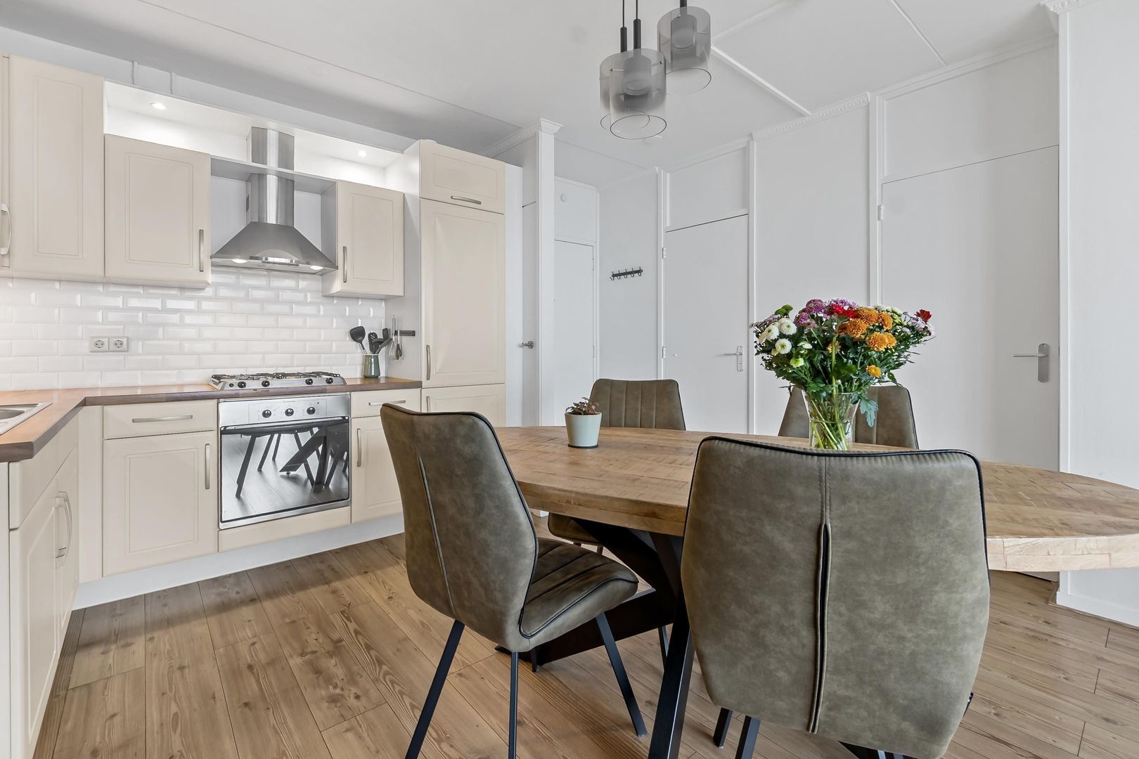 Vijf Meilaan 72, Leiden foto-11 blur