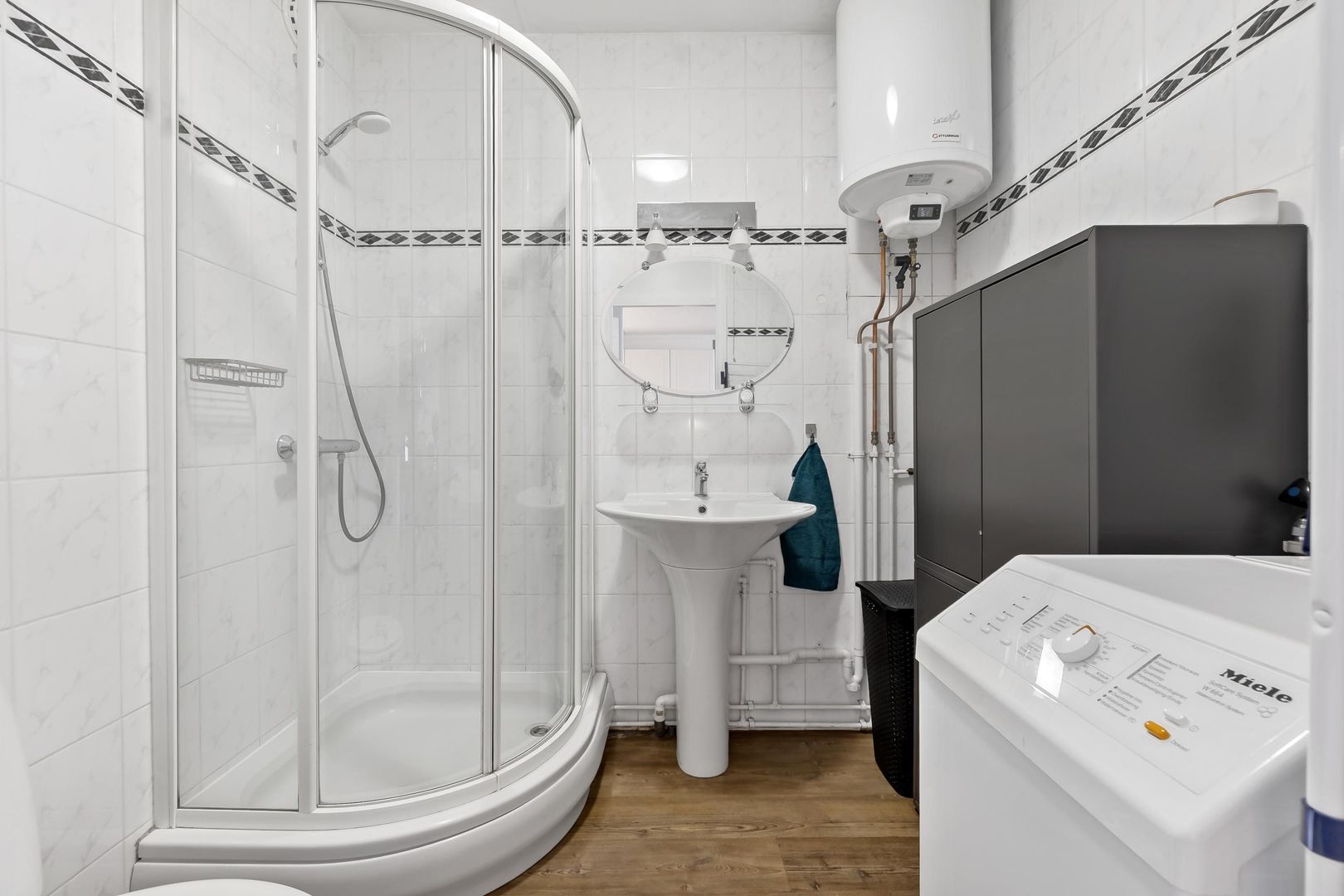 Vijf Meilaan 72, Leiden foto-18 blur