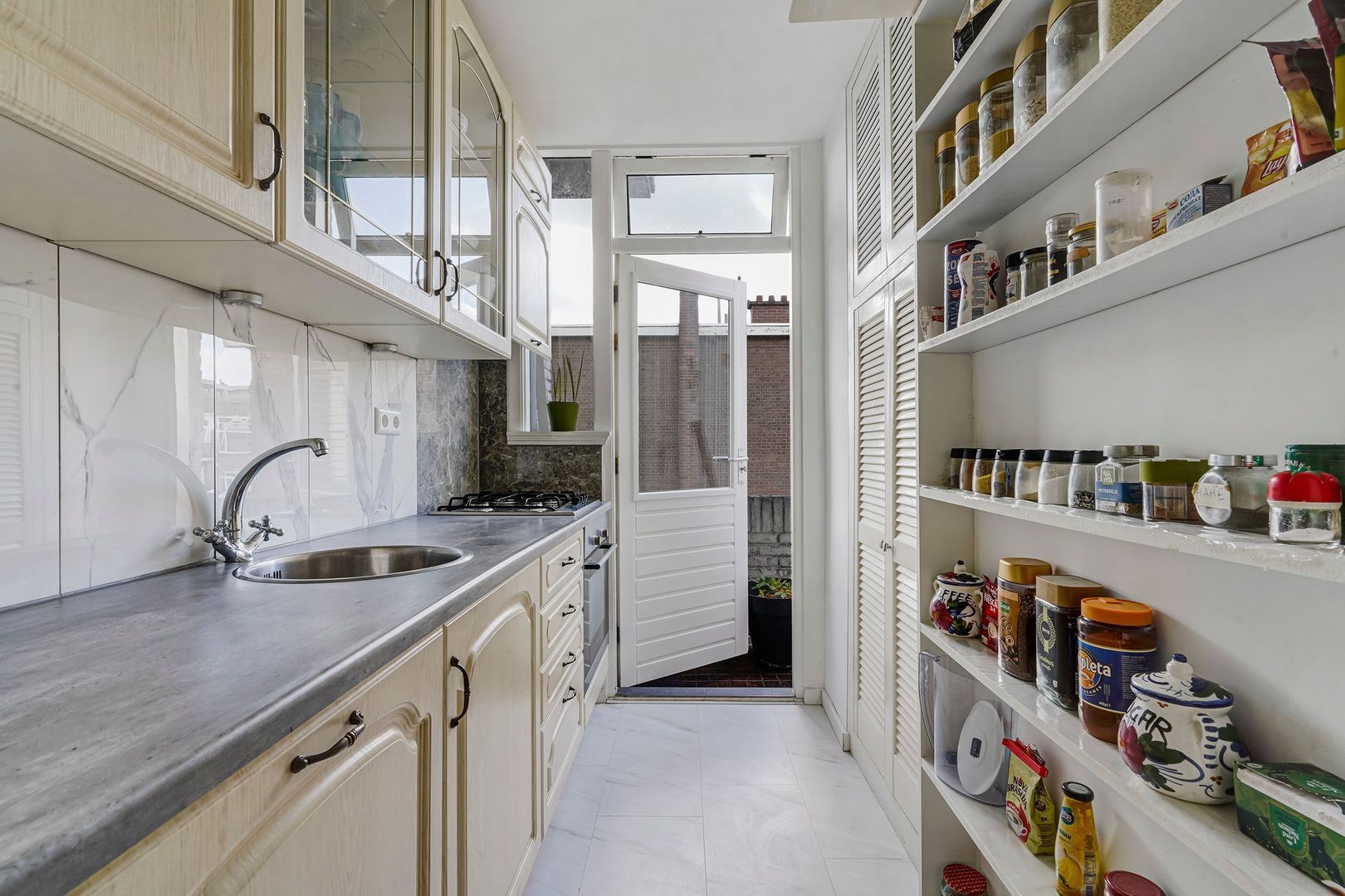 Uddelstraat 98, Den Haag foto-21 blur