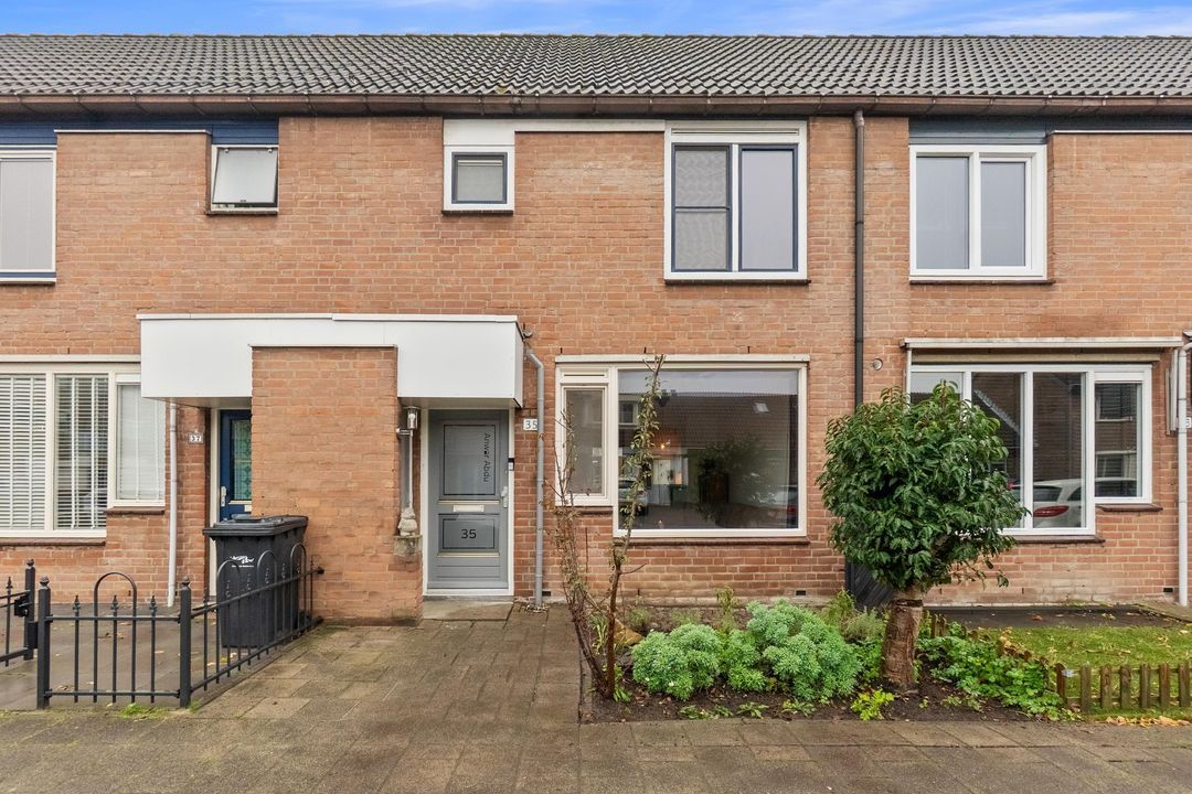 Barcelonastraat 35, Rotterdam