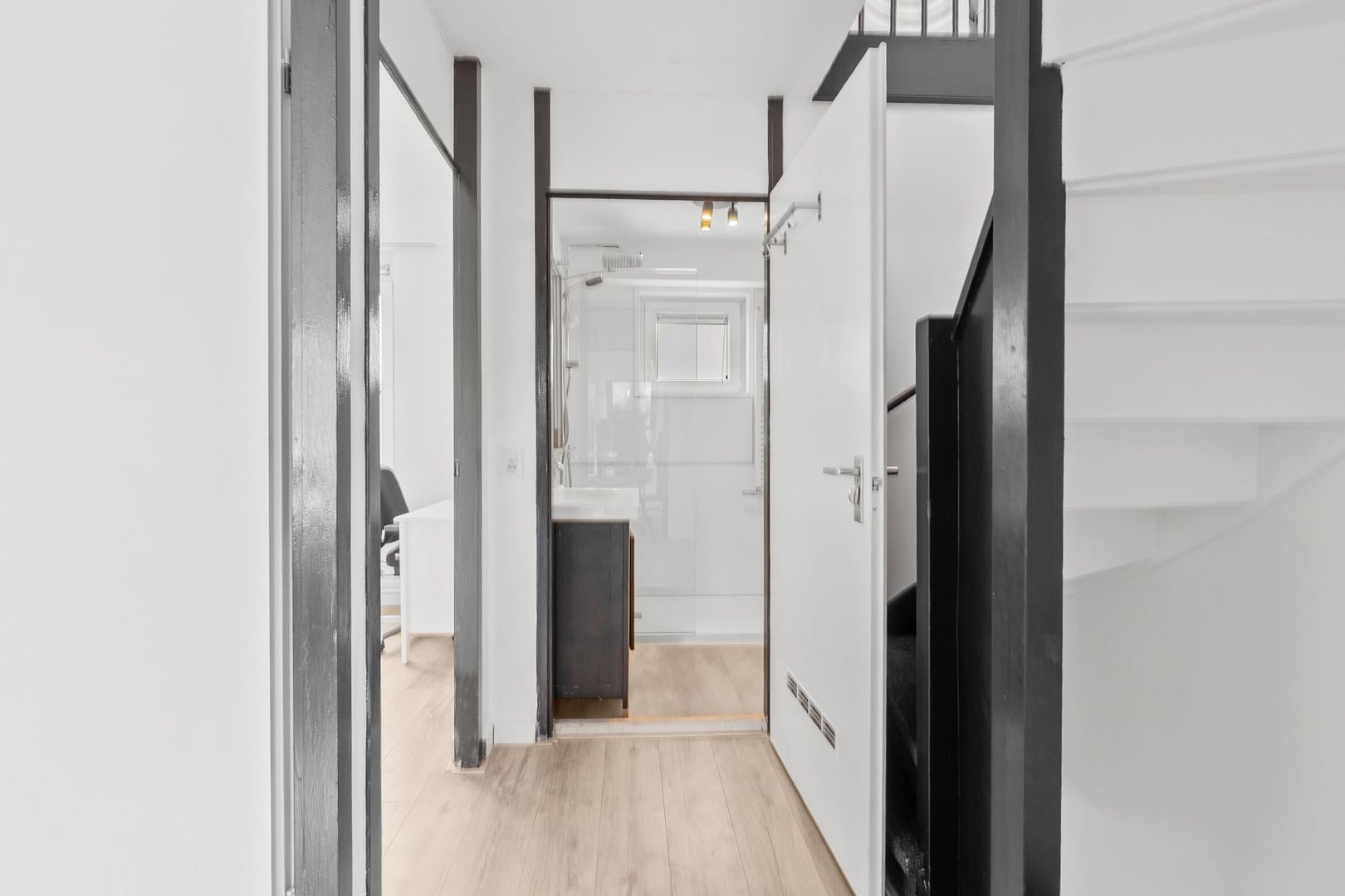 Barcelonastraat 35, Rotterdam foto-35 blur