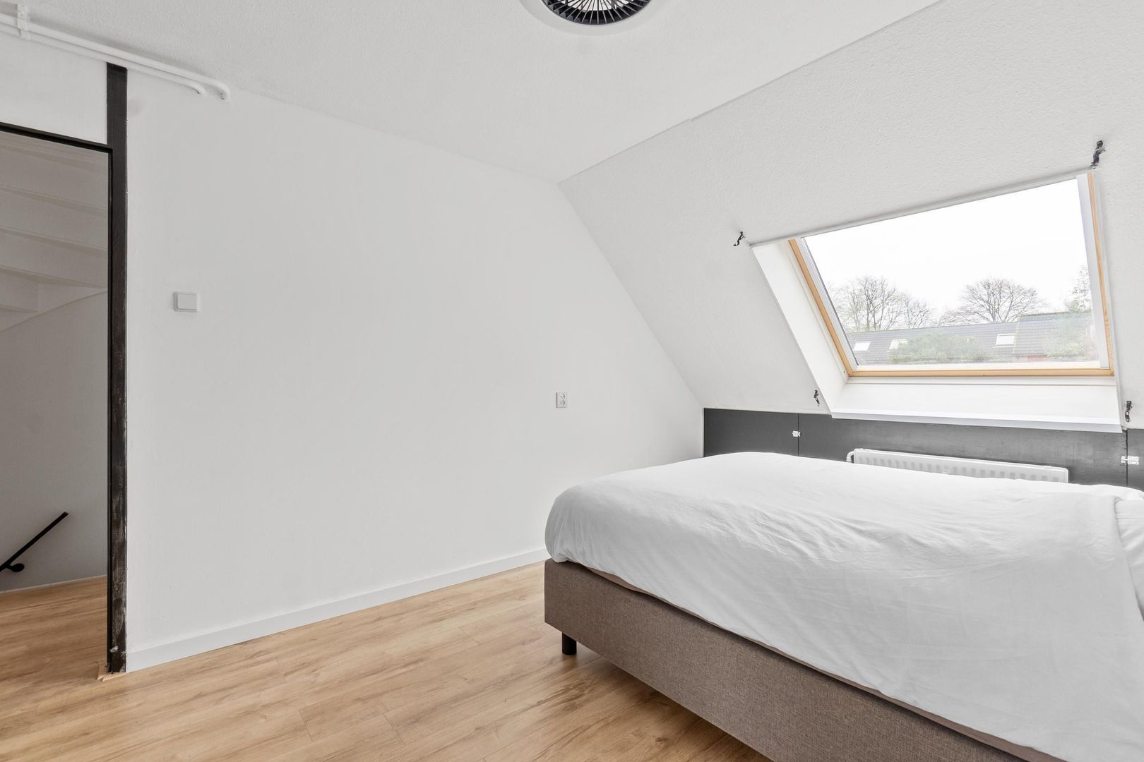 Barcelonastraat 35, Rotterdam foto-40 blur