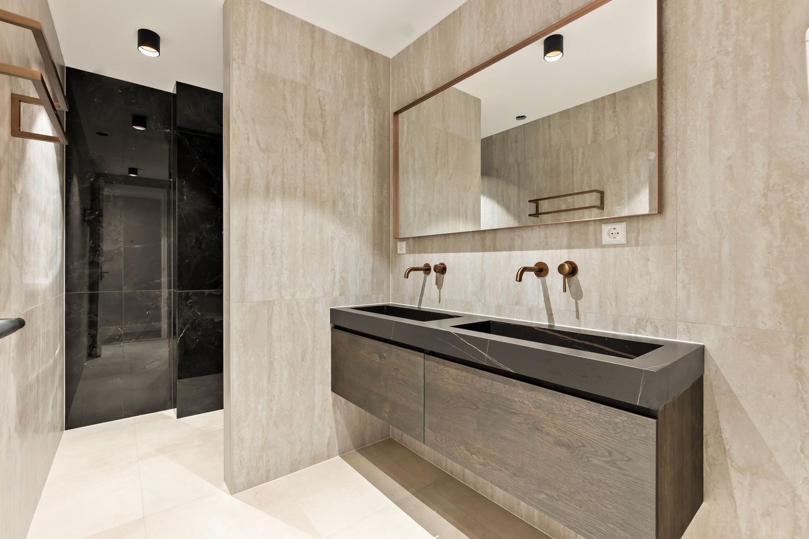 Dr. Lelykade 274 A, Den Haag foto-1 blur