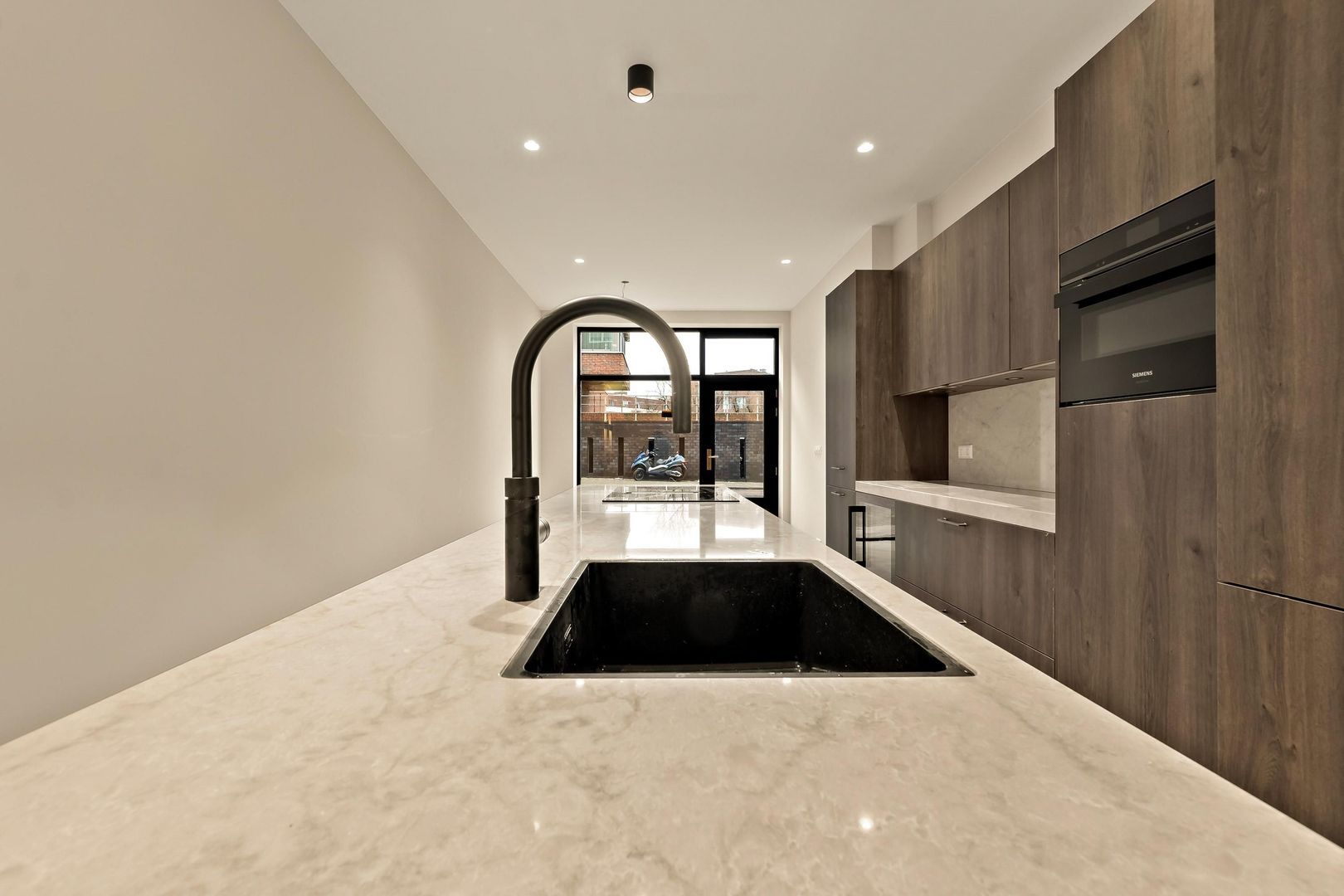 Dr. Lelykade 274 A, Den Haag foto-11 blur