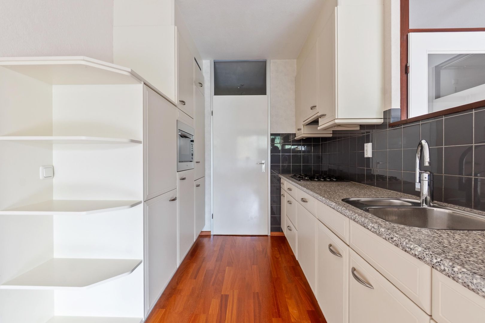 Stadzicht 76, Leiden foto-14 blur