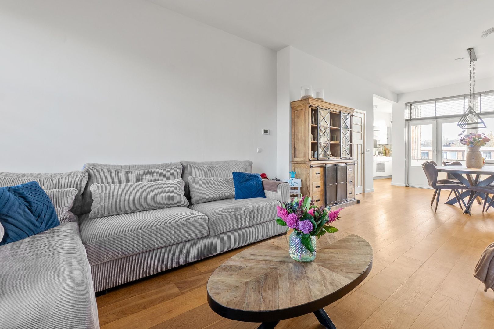 Pluvierstraat 434, Den Haag foto-8 blur