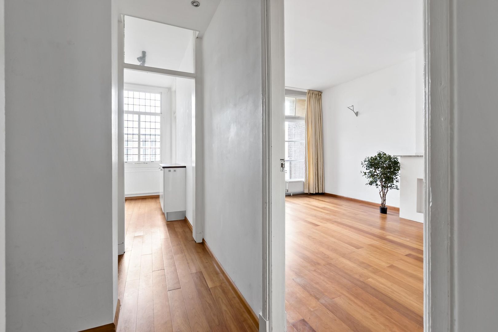 Laan van Meerdervoort 471, Den Haag foto-20 blur