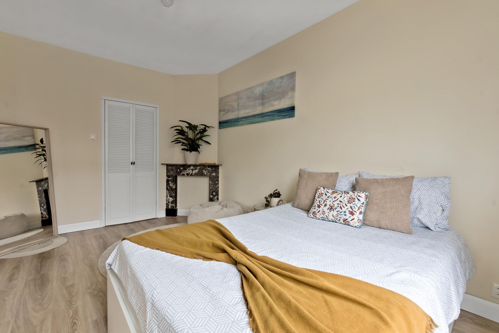 Damasstraat 172, Den Haag foto-1 blur