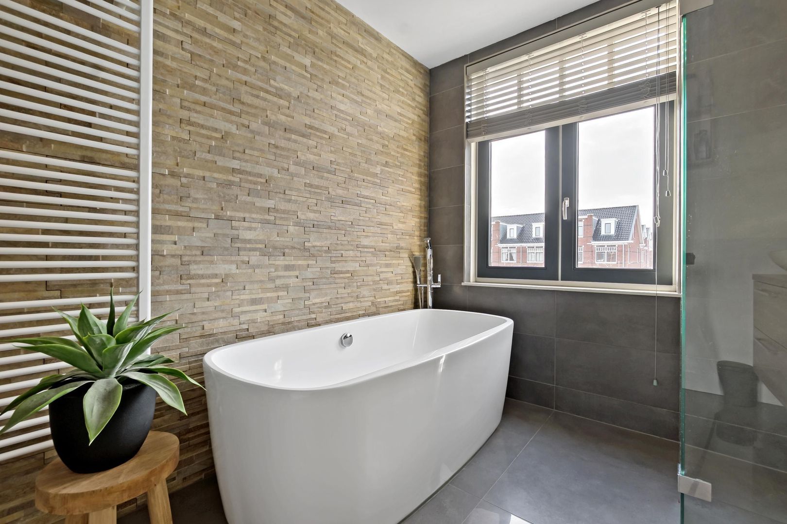 Ernest Hemingwaypark 30, Den Haag foto-41 blur