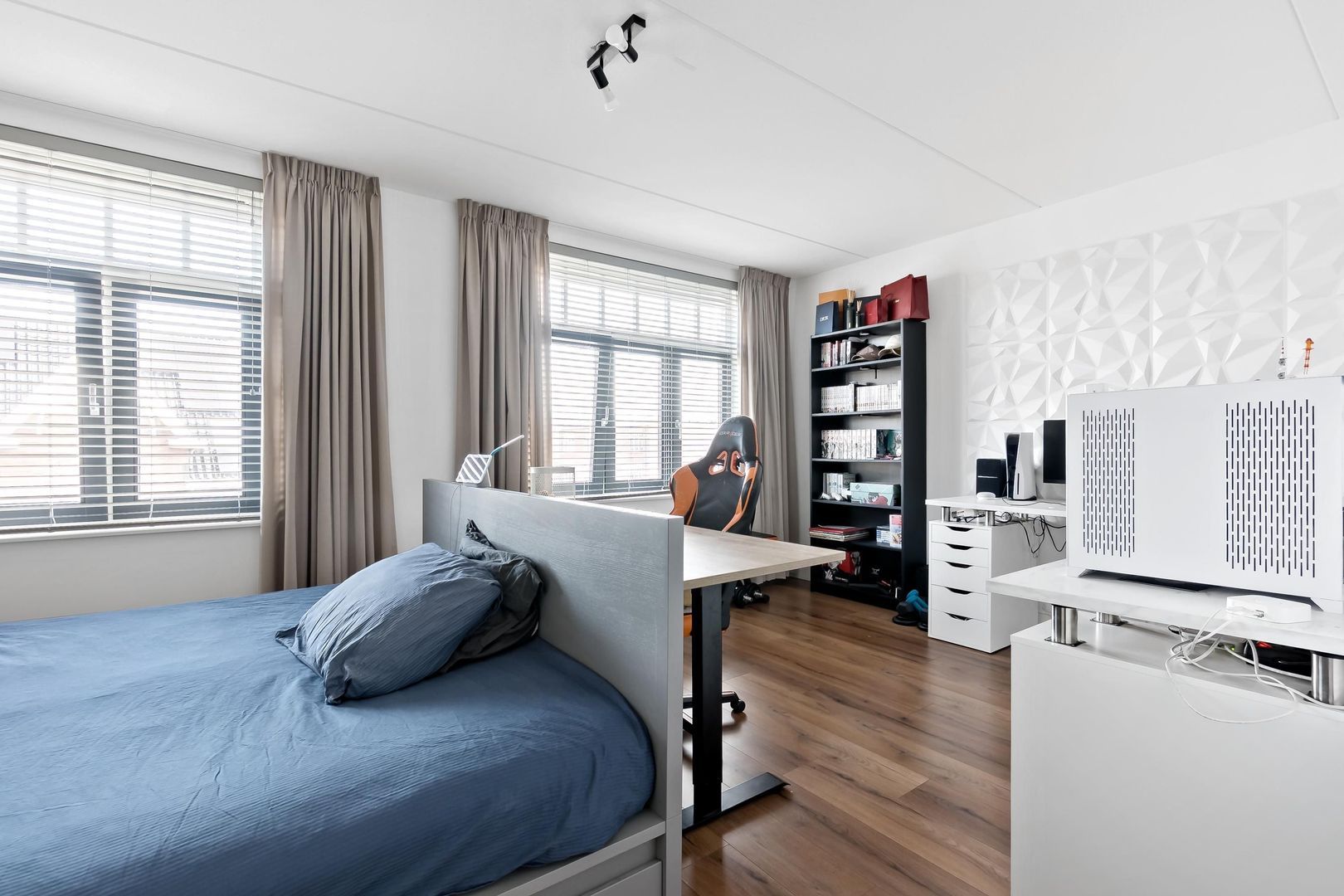 Ernest Hemingwaypark 30, Den Haag foto-61 blur