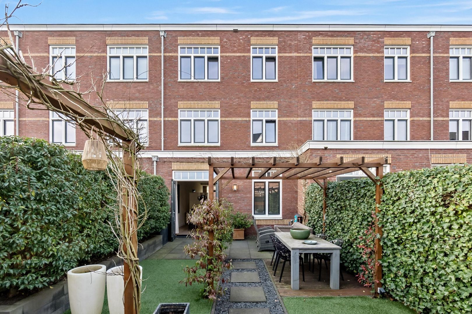 Ernest Hemingwaypark 30, Den Haag foto-35 blur