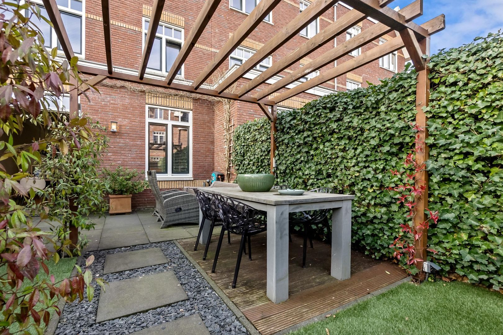 Ernest Hemingwaypark 30, Den Haag foto-34 blur