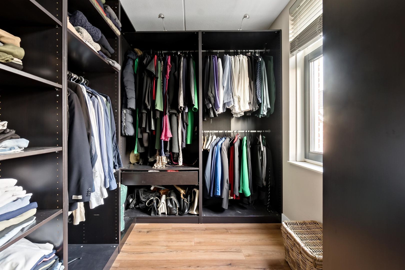 Ernest Hemingwaypark 30, Den Haag foto-52 blur