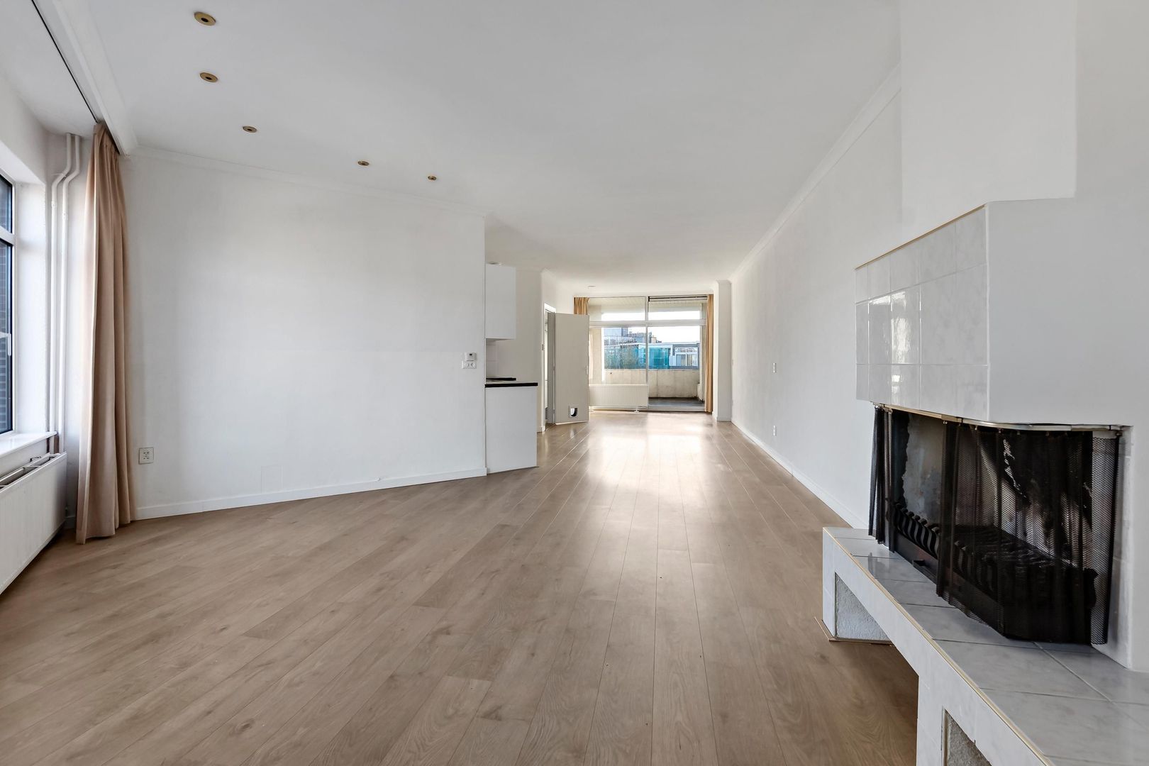 Mient 382, Den Haag foto-14 blur