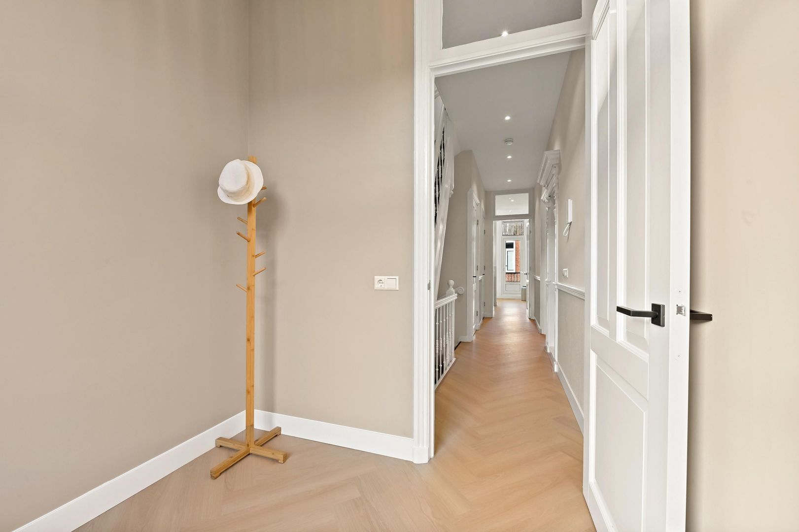 Archimedesstraat 77, Den Haag foto-15 blur