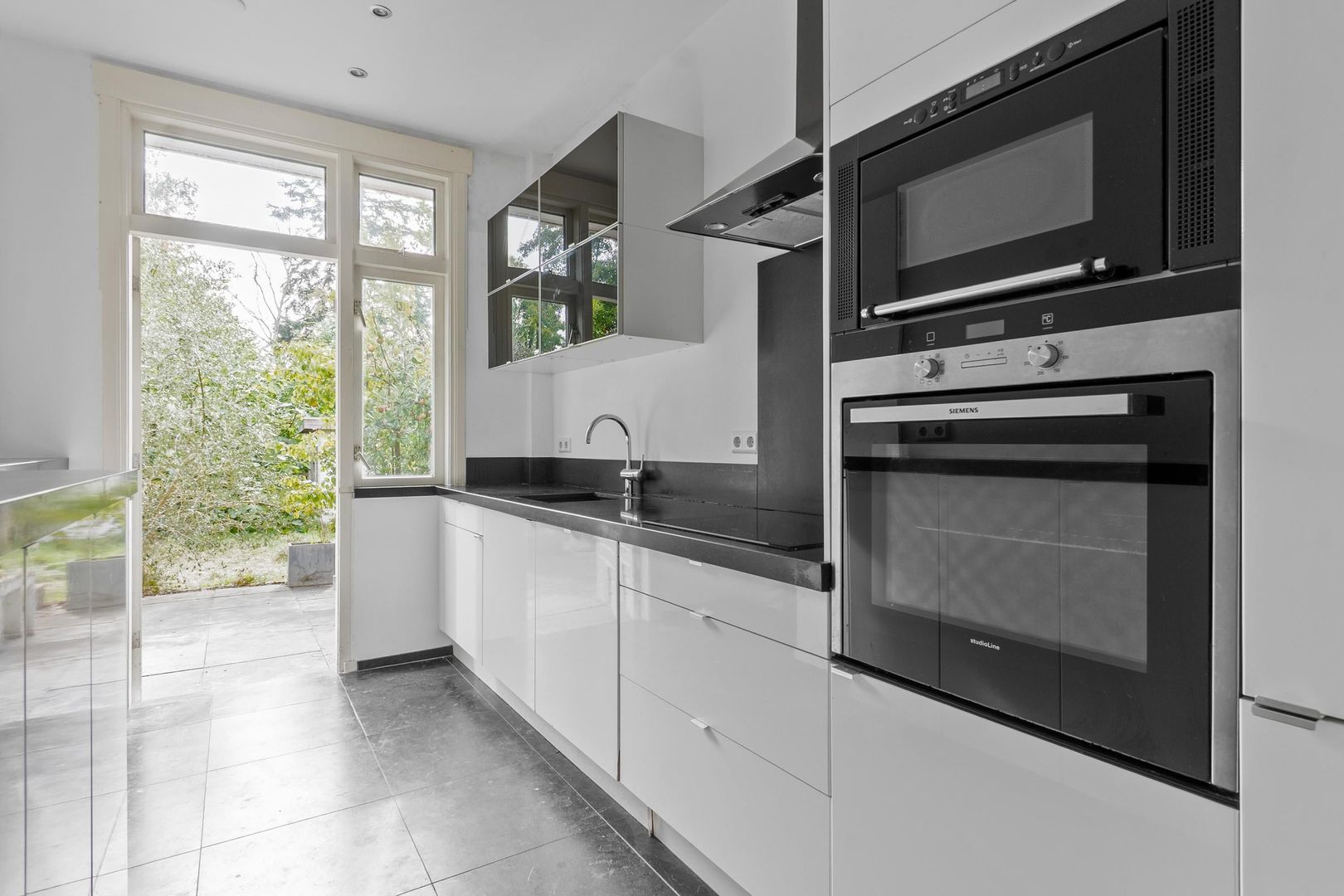 Hoge Rijndijk 101, Leiden foto-12 blur