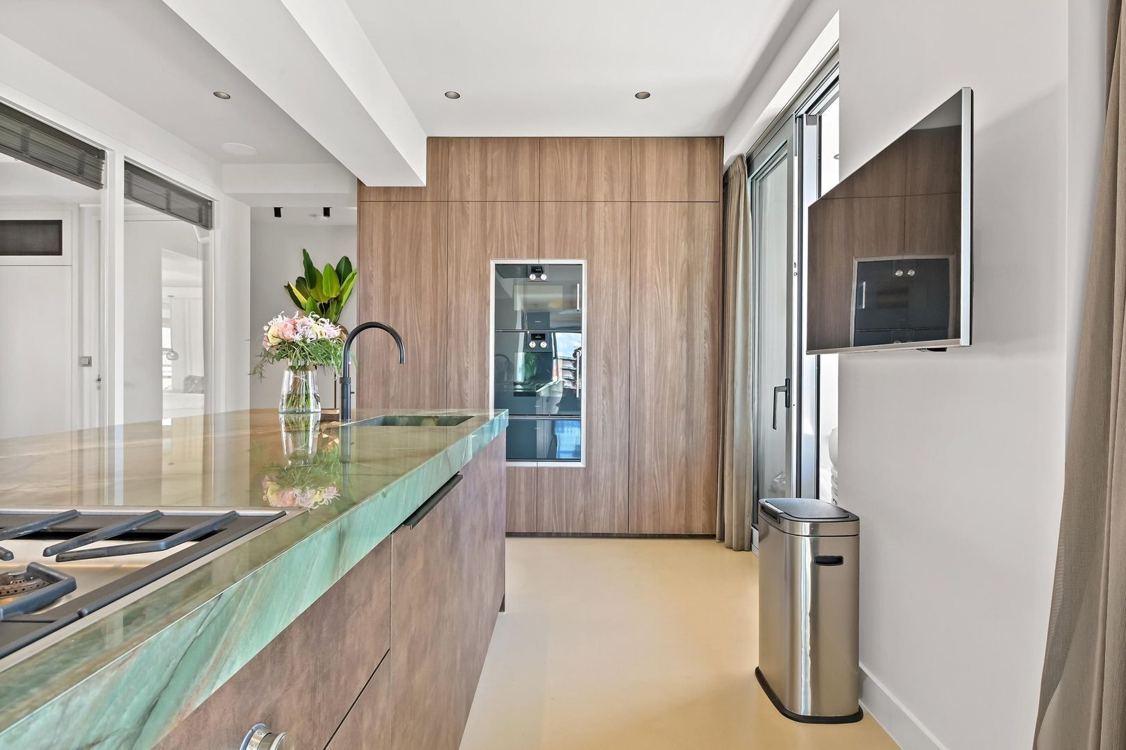 Dr. Lelykade 62 A, Den Haag foto-2 blur