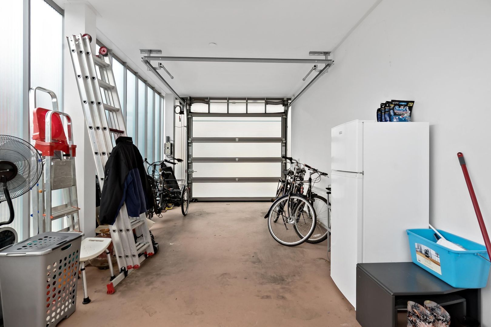 Oostmadeweg 15, Den Haag foto-20 blur