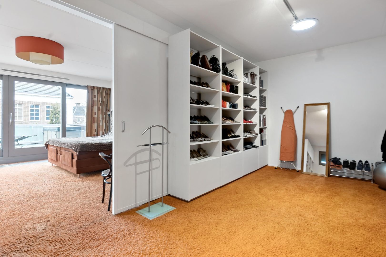 Oostmadeweg 15, Den Haag foto-30 blur