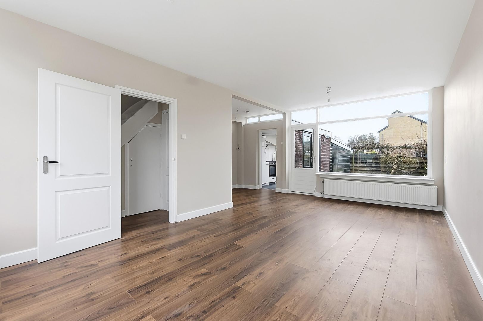 Van Goghstraat 75, Reeuwijk foto-10 blur