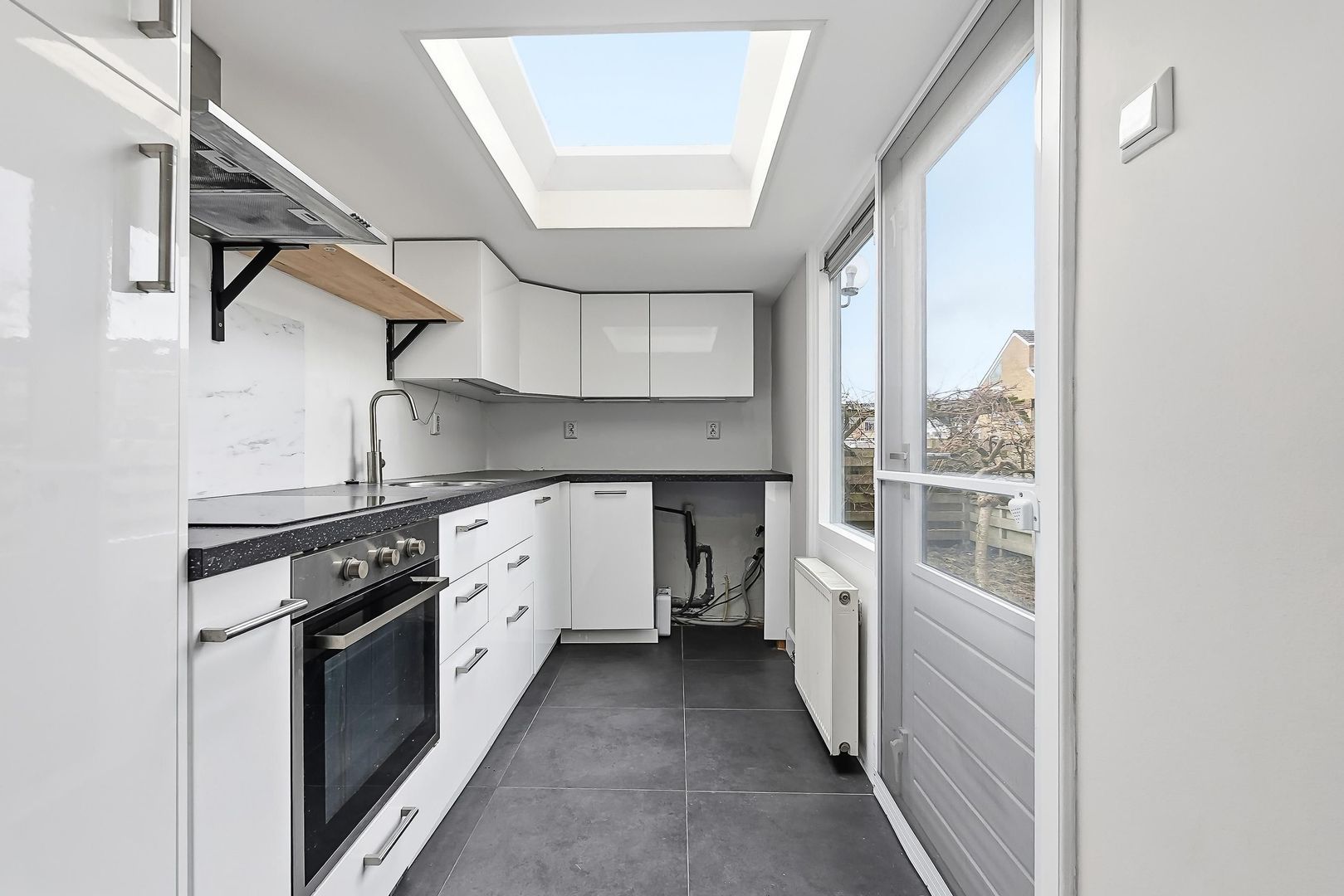 Van Goghstraat 75, Reeuwijk foto-20 blur