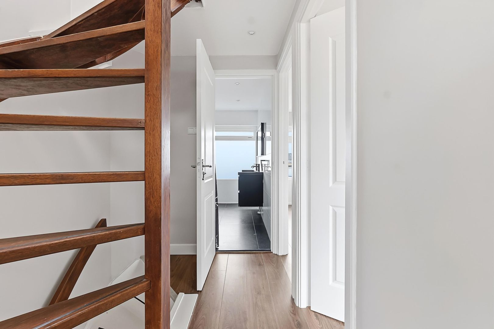 Van Goghstraat 75, Reeuwijk foto-31 blur