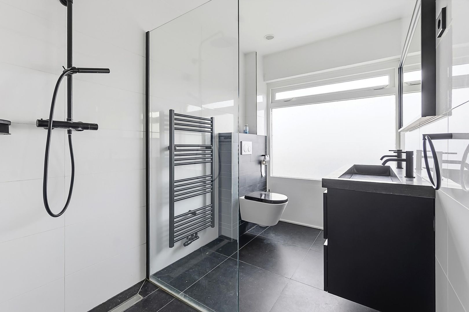 Van Goghstraat 75, Reeuwijk foto-32 blur