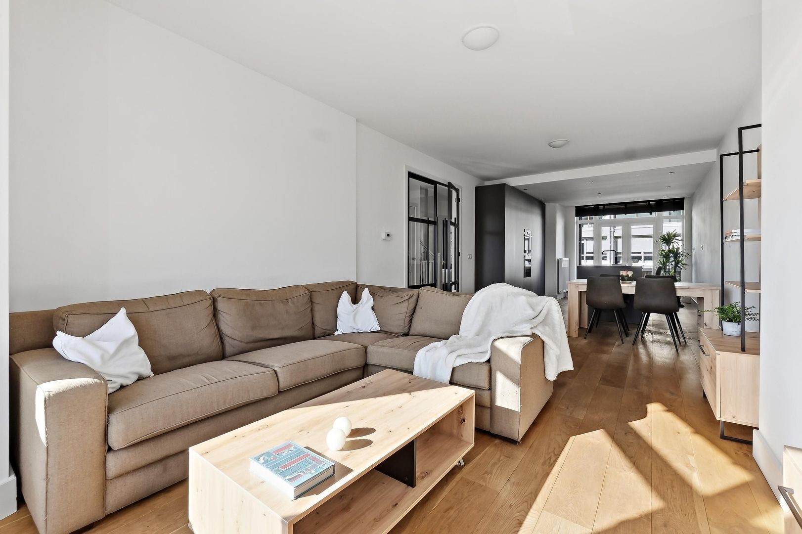 Westduinweg 164 D, Den Haag foto-1 blur