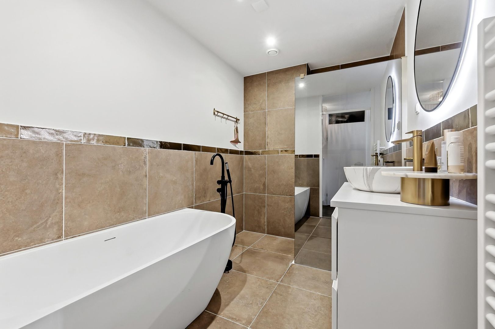 Dokter Van Ledestraat 28, Leidschendam foto-46 blur