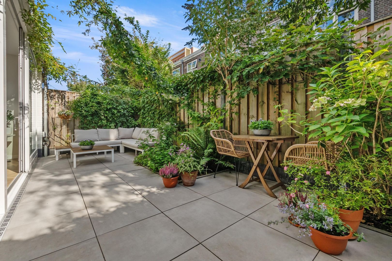 Johannes Camphuijsstraat 244, Den Haag foto-1 blur