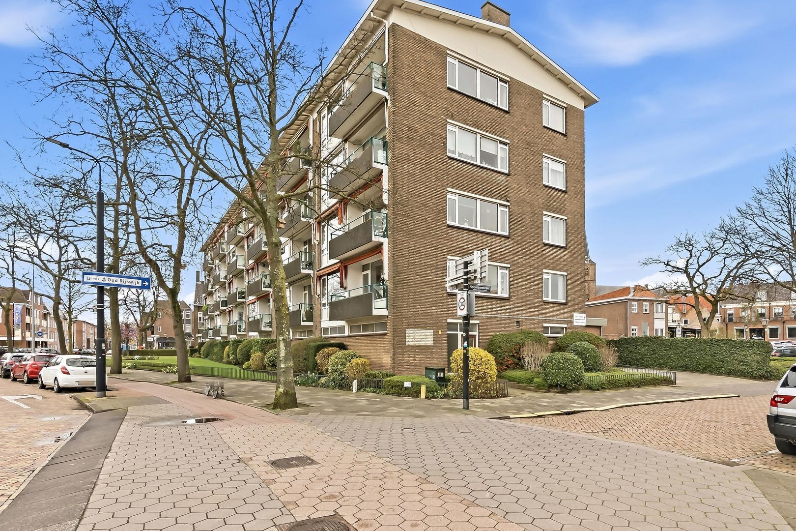 Ruysdaelplein 13, Rijswijk foto-1 blur