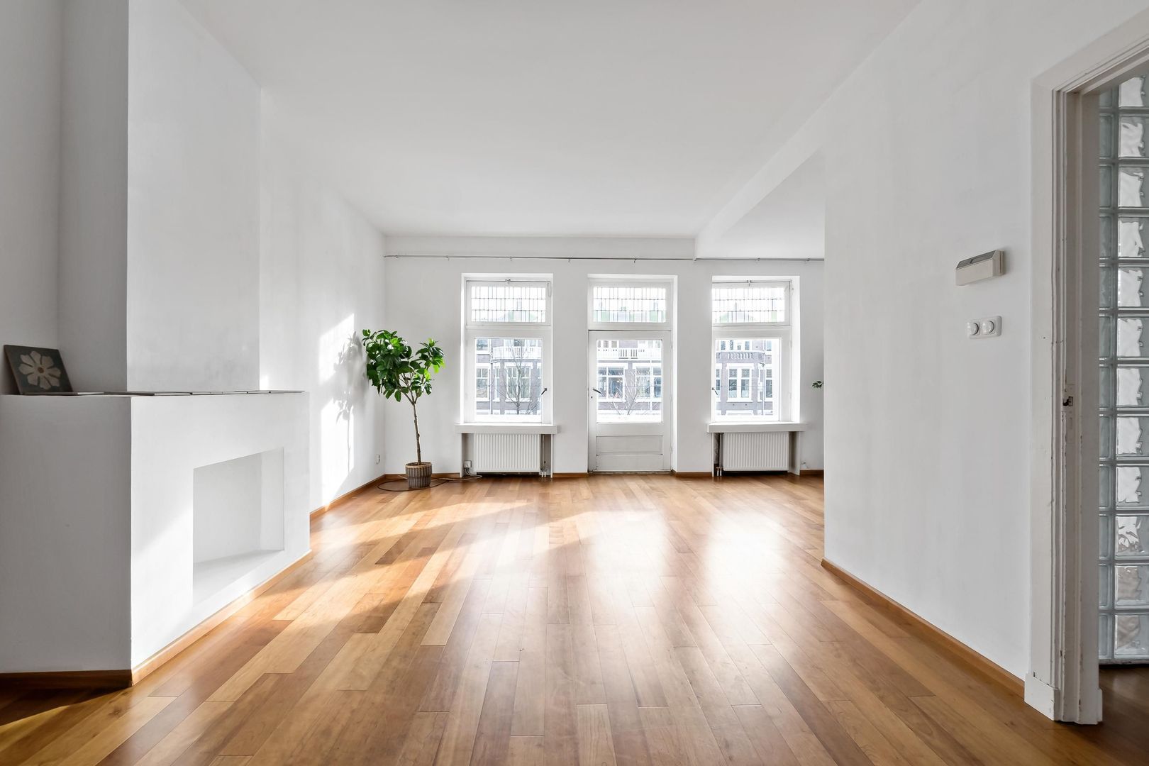 Laan van Meerdervoort 471, Den Haag foto-1 blur