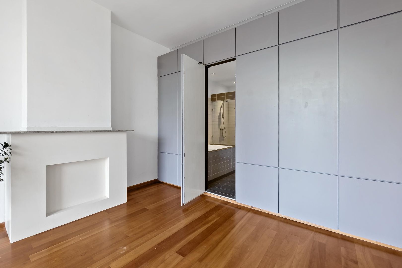 Laan van Meerdervoort 471, Den Haag foto-30 blur