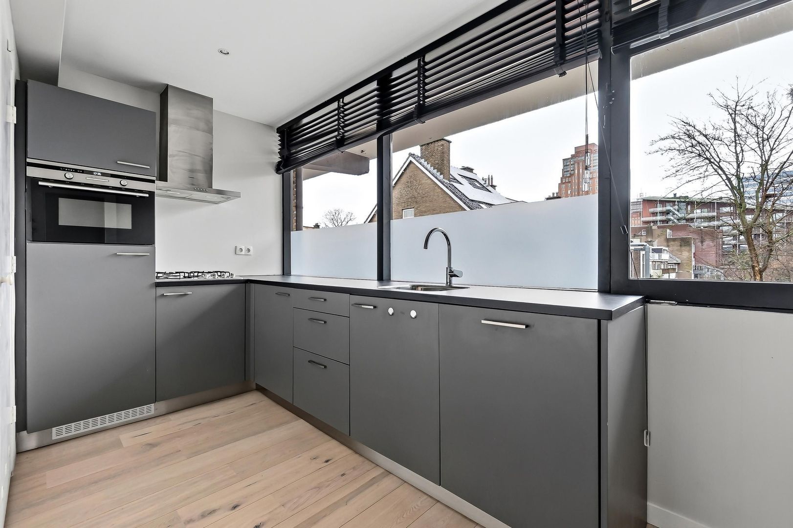 Adelheidstraat 69, Den Haag foto-22 blur