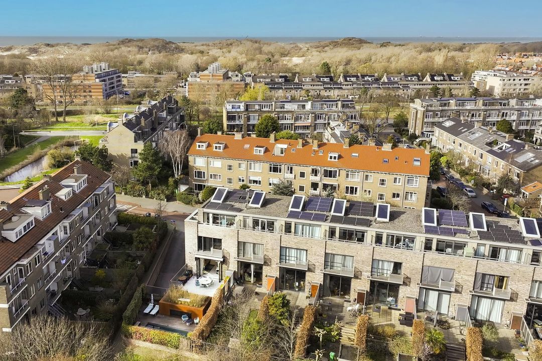 Dovenetelweg 18 A, Den Haag