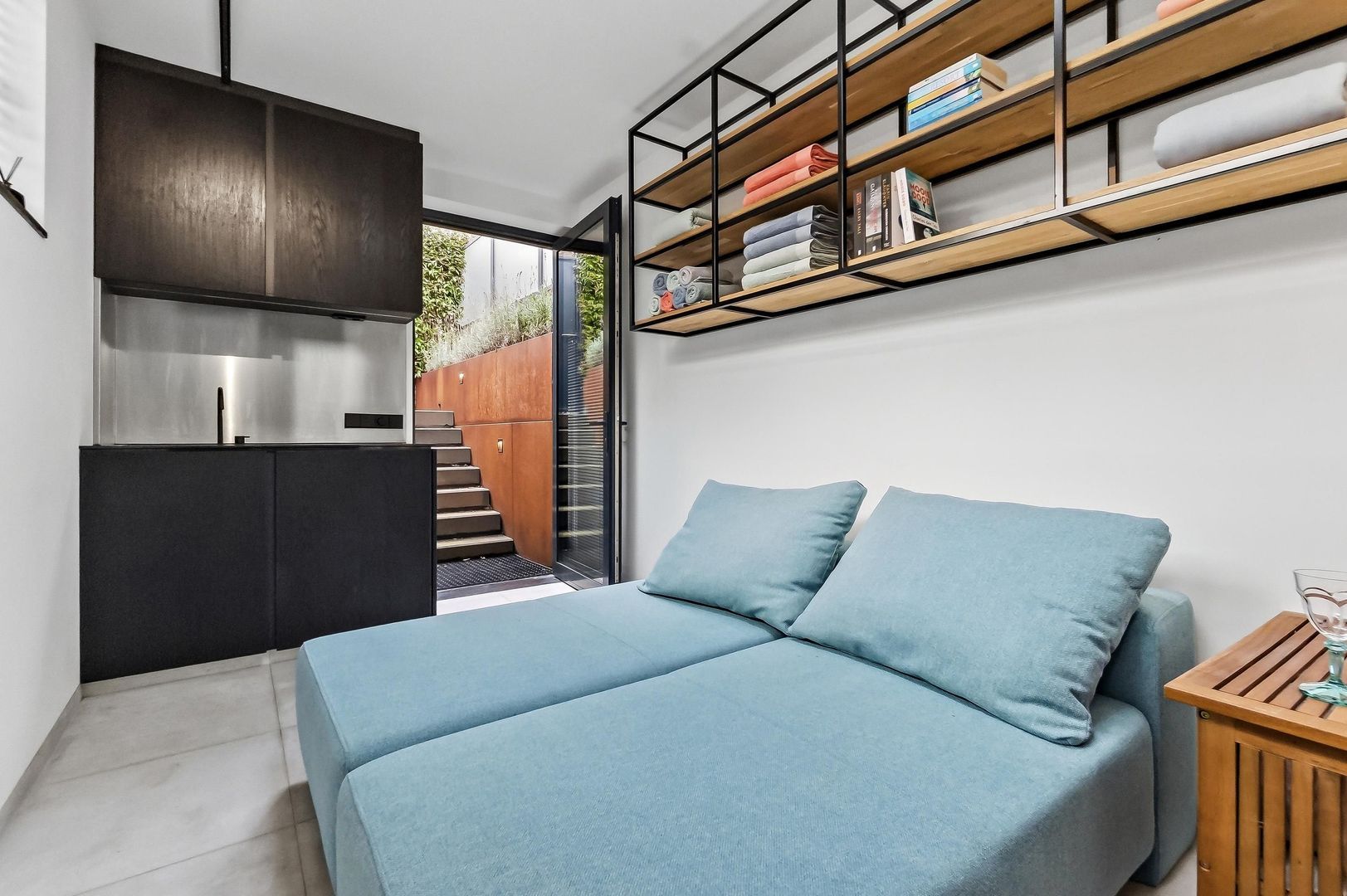 Dovenetelweg 18 A, Den Haag foto-30 blur