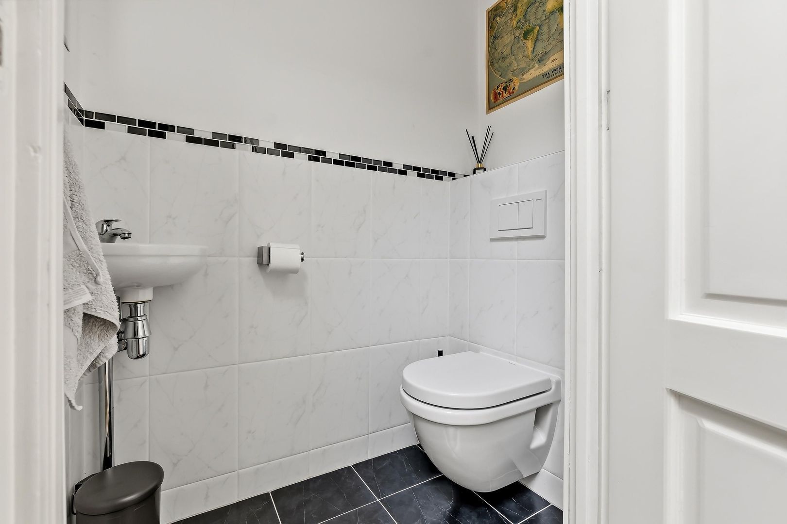 Blois van Treslongstraat 8, Den Haag foto-30 blur