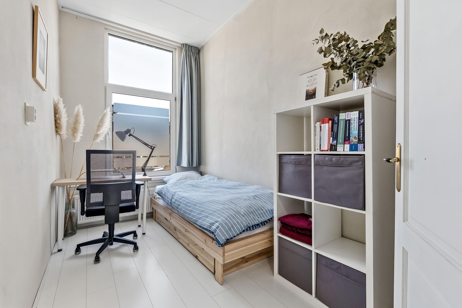 Blois van Treslongstraat 8, Den Haag foto-24 blur