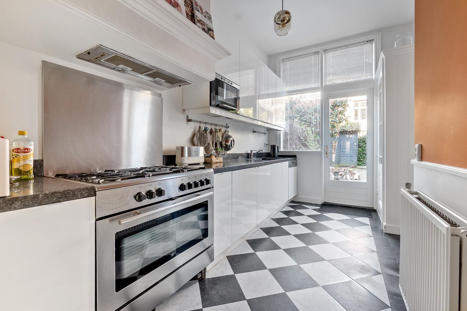 Columbusstraat 121, Den Haag foto-23 blur