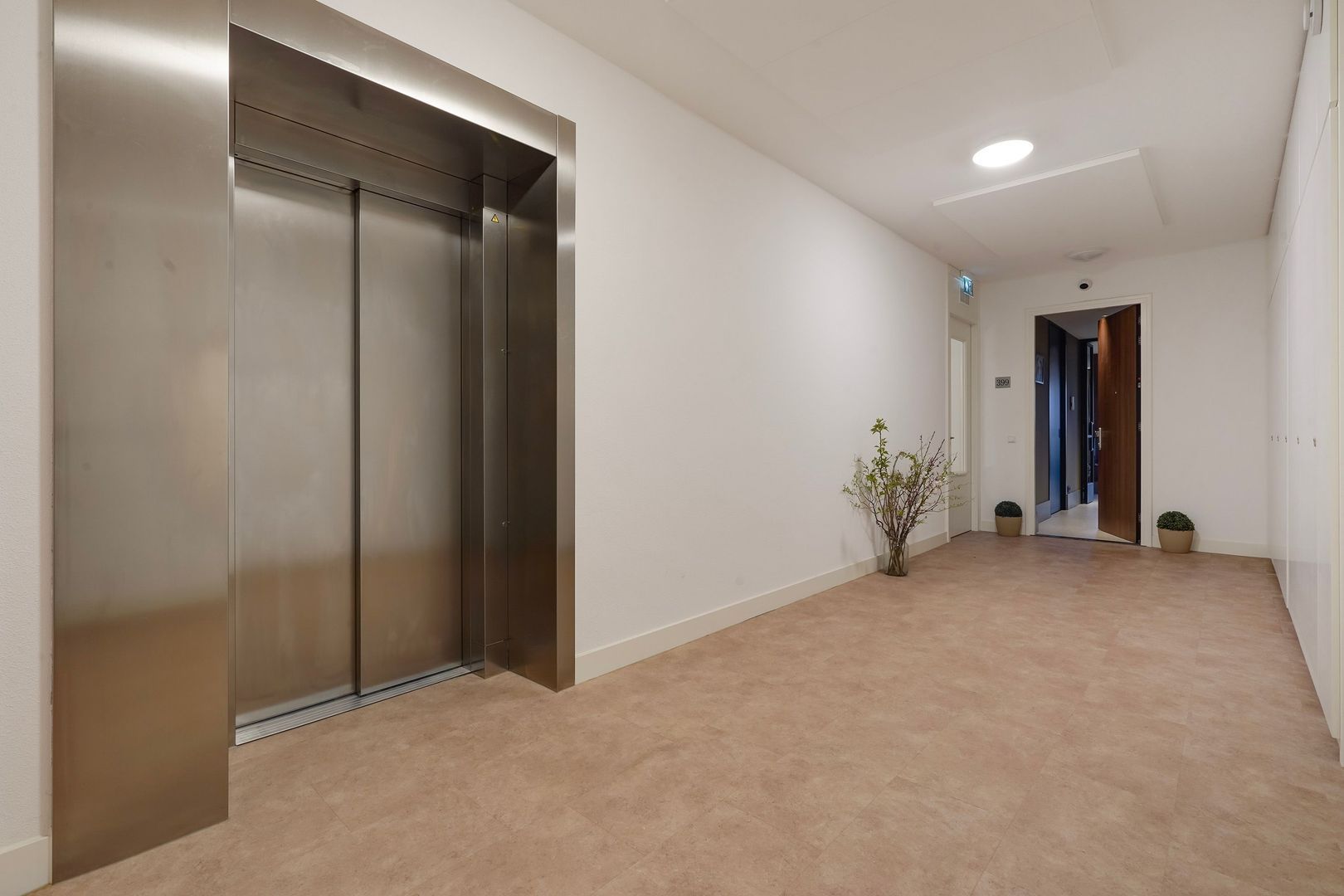 Laan van Poot 399, Den Haag foto-9 blur