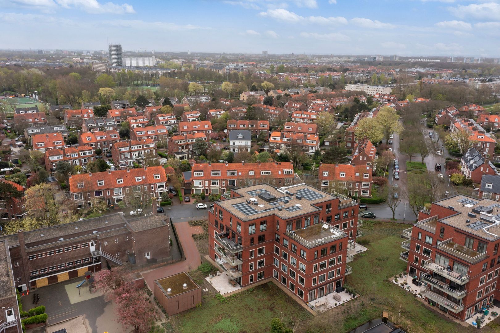 Laan van Poot 399, Den Haag foto-54 blur